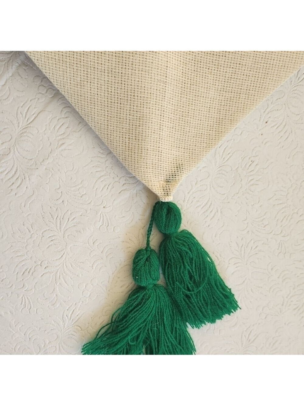 New in Package Sunweave Linen Co. Holly Leaf Table Runner 17"x90" - Picture 6 of 7